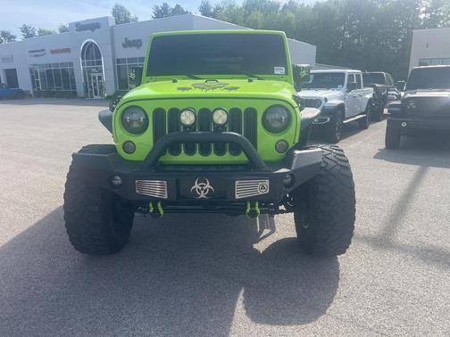 Gecko Pearlcoat 2012 Jeep Wrangler Unlimited Rubicon