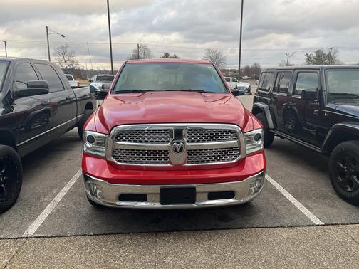 Flame Red Clearcoat 2016 RAM 1500 Laramie