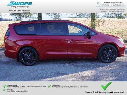 Red Hot Pearlcoat 2026 Chrysler Pacifica Limited