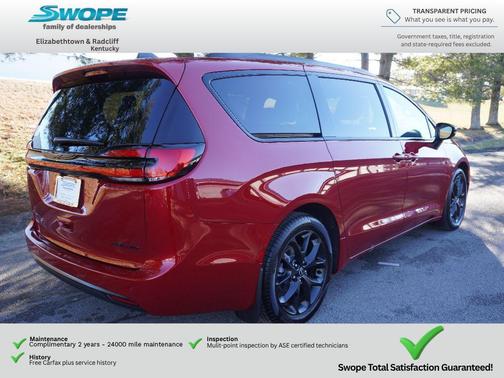 Red Hot Pearlcoat 2026 Chrysler Pacifica Limited
