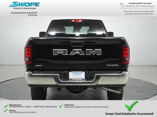 Diamond Black Crystal Pearlcoat 2026 RAM 3500 Tradesman Crew Cab 4x4 8' Box