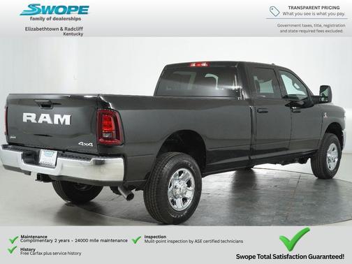 Diamond Black Crystal Pearlcoat 2026 RAM 3500 Tradesman Crew Cab 4x4 8' Box