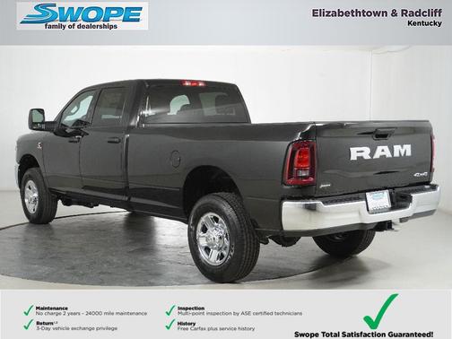 Diamond Black Crystal Pearlcoat 2026 RAM 3500 Tradesman Crew Cab 4x4 8' Box
