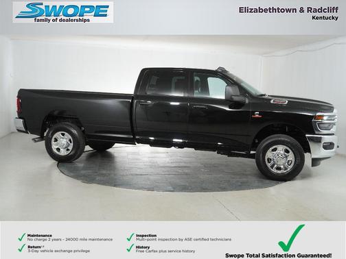 Diamond Black Crystal Pearlcoat 2026 RAM 3500 Tradesman Crew Cab 4x4 8' Box