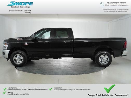 Diamond Black Crystal Pearlcoat 2026 RAM 3500 Tradesman Crew Cab 4x4 8' Box
