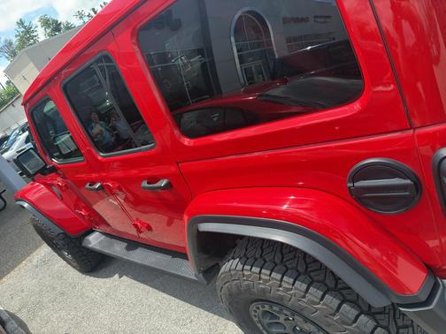 Firecracker Red Clearcoat 2022 Jeep Wrangler Unlimited Rubicon