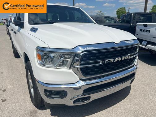 Bright White Clearcoat 2023 RAM 1500 Big Horn/Lone Star