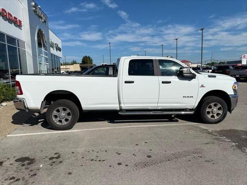 2023 RAM 2500 Big Horn Crew Cab 4x4 8 Box