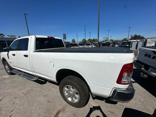 Bright White Clearcoat 2024 RAM 2500 Big Horn Crew Cab 4x4 8' Box