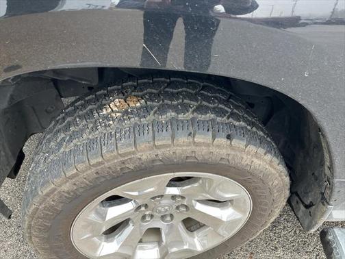 2019 RAM 1500 Big Horn/Lone Star Crew Cab 4x4 57' Box