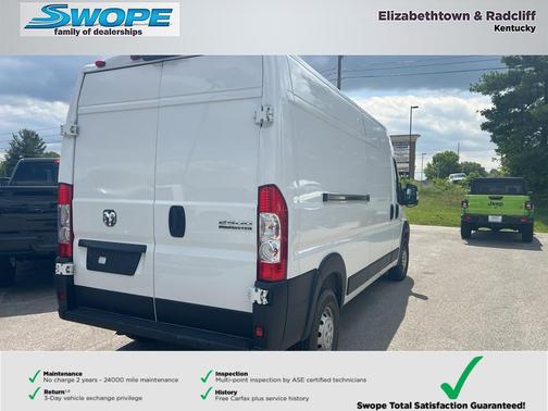 Bright White Clearcoat 2025 RAM ProMaster 2500 Tradesman