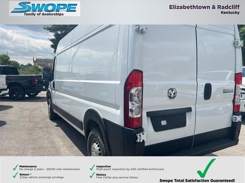 Bright White Clearcoat 2025 RAM ProMaster 2500 Tradesman