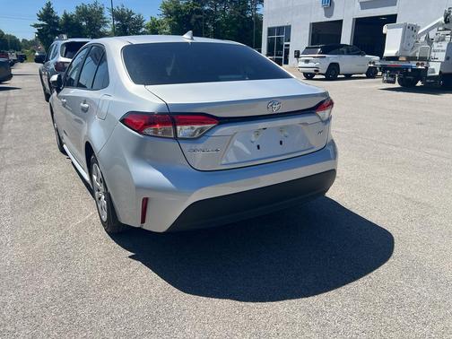 Classic Silver Metallic 2026 Toyota Corolla LE