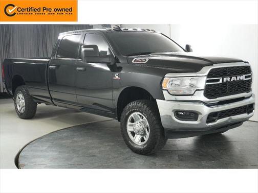 2023 RAM 2500 Tradesman Crew Cab 4x4 8 Box
