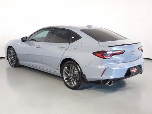 2025 Acura TLX 