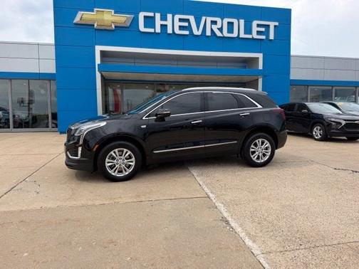 Stellar Black Metallic 2024 Cadillac XT5 Luxury