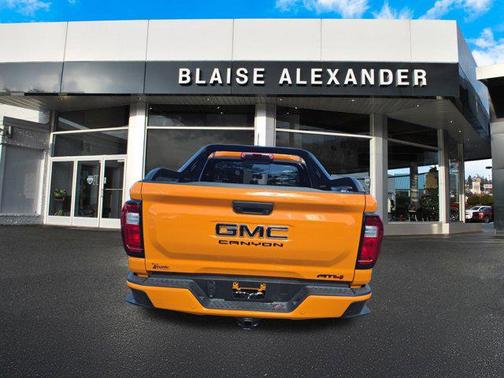 2025 GMC Canyon AT4