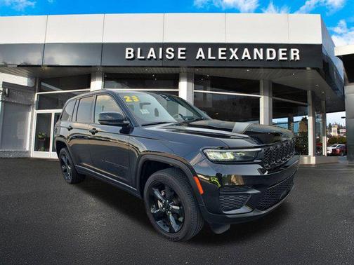 2023 Jeep Grand Cherokee Altitude
