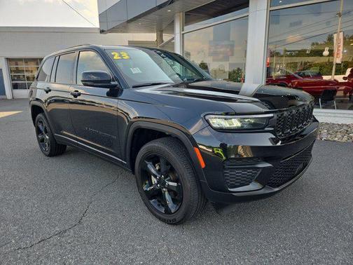 2023 Jeep Grand Cherokee Altitude