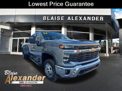 Sterling Gray Metallic 2025 Chevrolet Silverado 3500 LT