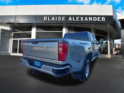 2025 Chevrolet Silverado 3500 LT