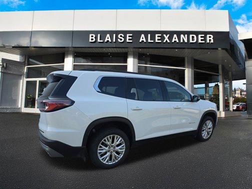 2024 GMC Acadia FWD Elevation