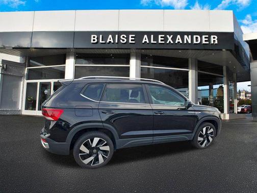 2023 Volkswagen Taos 1.5T SEL