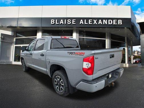 2018 Toyota Tundra SR5