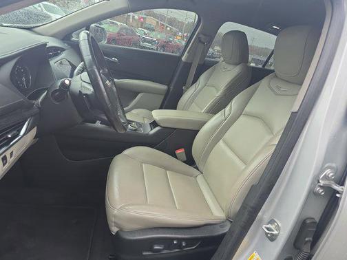 2020 Cadillac XT4 Premium Luxury