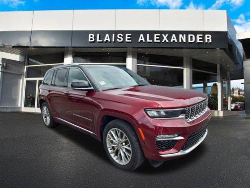 2022 Jeep Grand Cherokee Summit