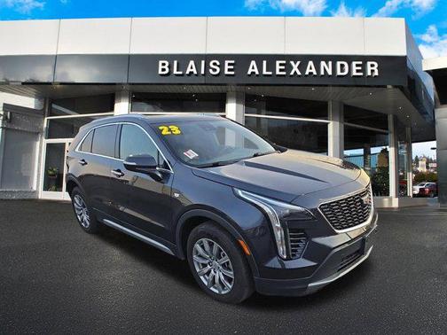 2023 Cadillac XT4 Premium Luxury