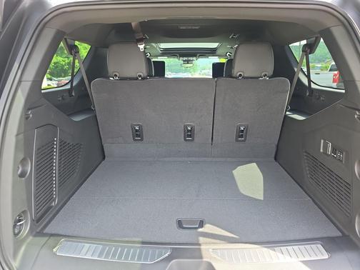Glacier White Tricoat 2026 GMC Yukon XL Denali