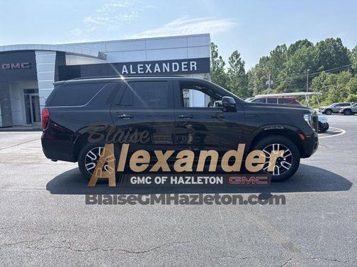 2023 GMC Yukon 4WD AT4