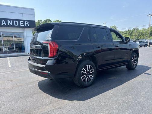 2023 GMC Yukon 4WD AT4