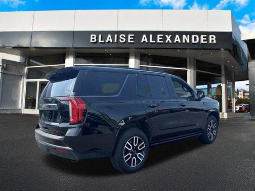 2023 GMC Yukon 4WD AT4