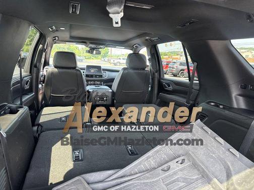 2023 GMC Yukon 4WD AT4