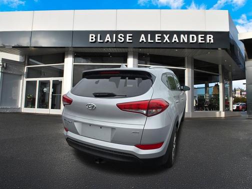 Molten Silver 2018 Hyundai TUCSON SEL Plus