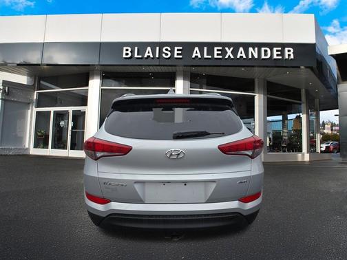 Molten Silver 2018 Hyundai TUCSON SEL Plus