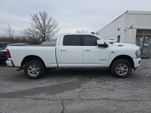 2024 RAM 2500 Laramie Crew Cab 4x4 6'4' Box