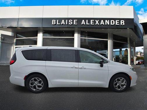 2024 Chrysler Pacifica Limited