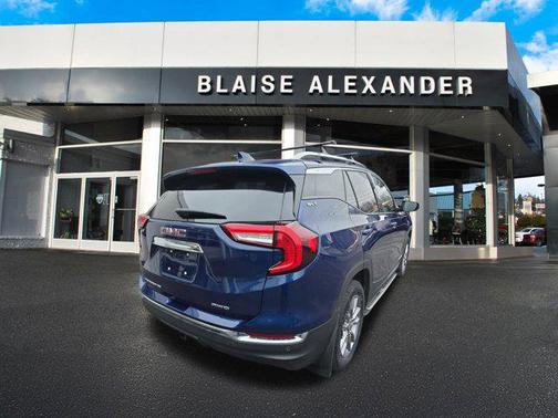 2022 GMC Terrain SLT