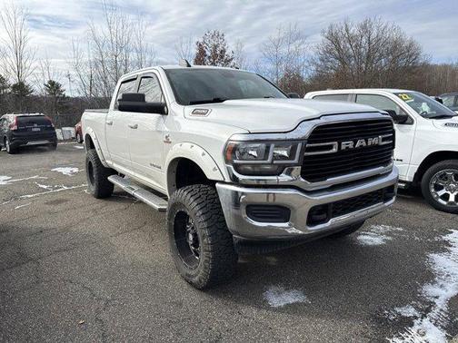 2020 RAM 2500 Big Horn Crew Cab 4x4 6'4' Box