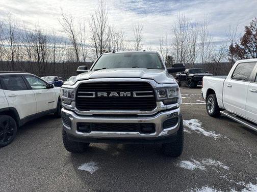 2020 RAM 2500 Big Horn Crew Cab 4x4 6'4' Box