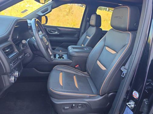 2024 GMC Yukon XL 4WD AT4