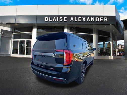 2024 GMC Yukon XL 4WD AT4