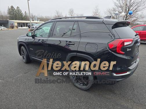 2022 GMC Terrain AWD AT4