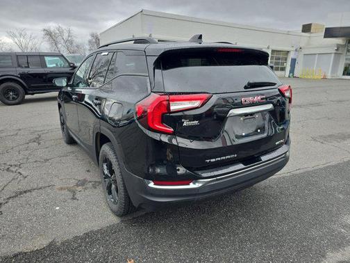 2022 GMC Terrain AWD AT4