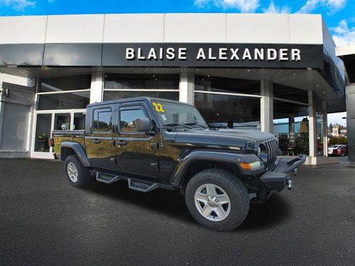 2022 Jeep Gladiator Sport S