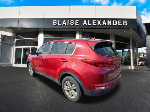 Hyper Red 2018 Kia Sportage LX