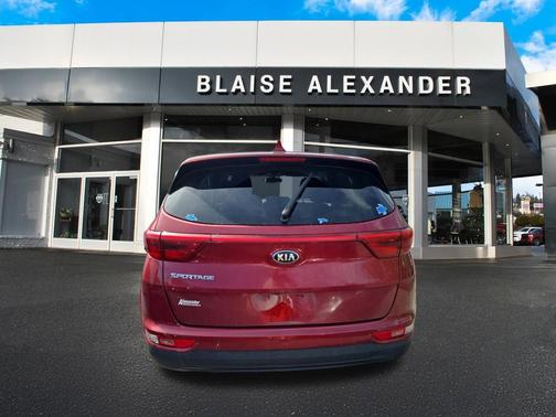 Hyper Red 2018 Kia Sportage LX